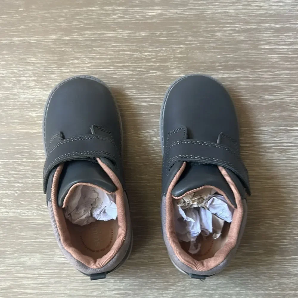 Stride rite Little Boy SRTech Griffin Grey 9 months NWT‎ in packaging
